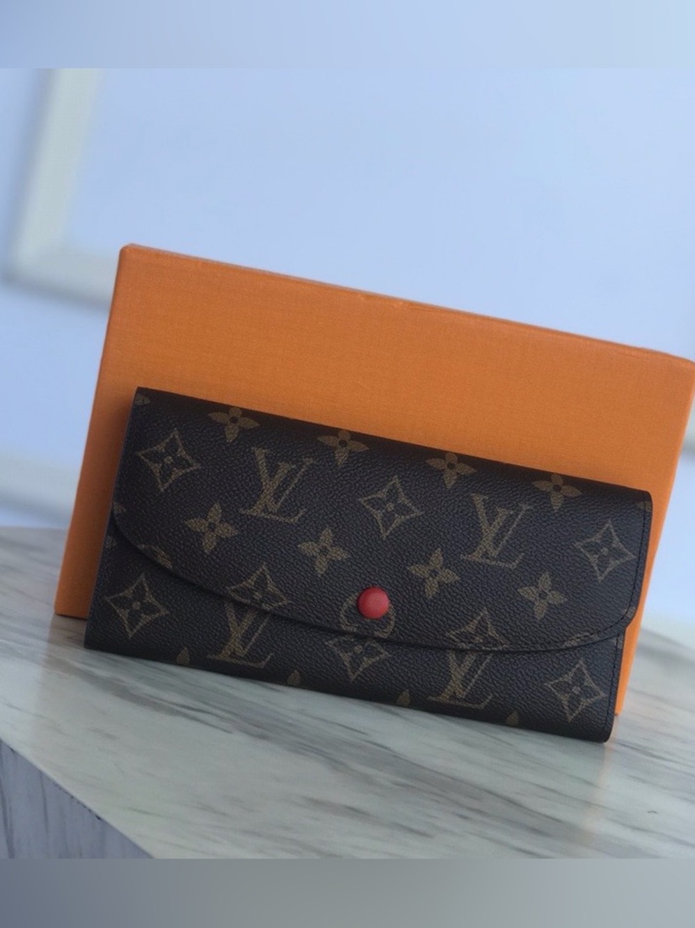 Source unknown women wallets brown & red